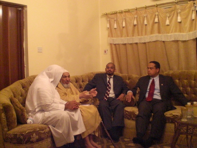 ellison-with-abdullah-bin-bayyah_mas-flickr