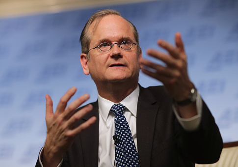 Harvard Law School professor and former 2016 Democratic presidential candidate Lawrence Lessig discusses campaign finance reform at the American Enterprise Institute November 13, 2015 in Washington, DC. Lessig said he abandoned his single-issue campaign for the Democratic nomination after he was unfairly excluded from the presidential debates earlier this year. / Getty Images