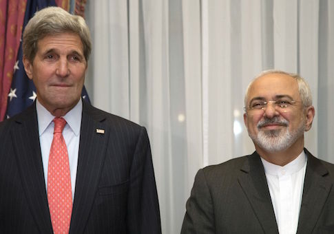 U.S. Secretary of State Kerry and Iran's Foreign Minister Zarif pose for a photograph before resuming talks over Iran's nuclear programme in Lausanne