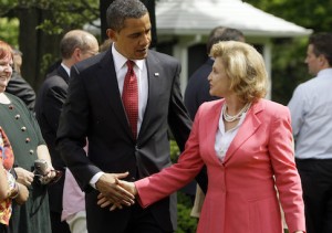 Barack Obama and Carolyn Maloney in 2009