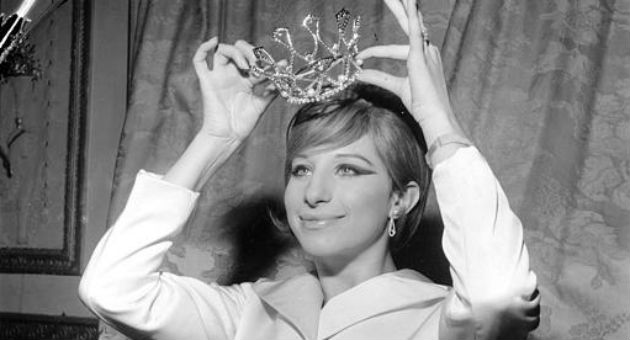 Barbra Streisand poses after being crowned Miss Ziegfeld of 1965 / AP